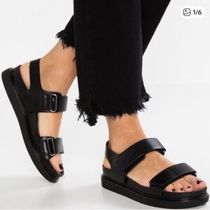 Vagabond Erin Leather Platform Leather Sandals Black Size 11